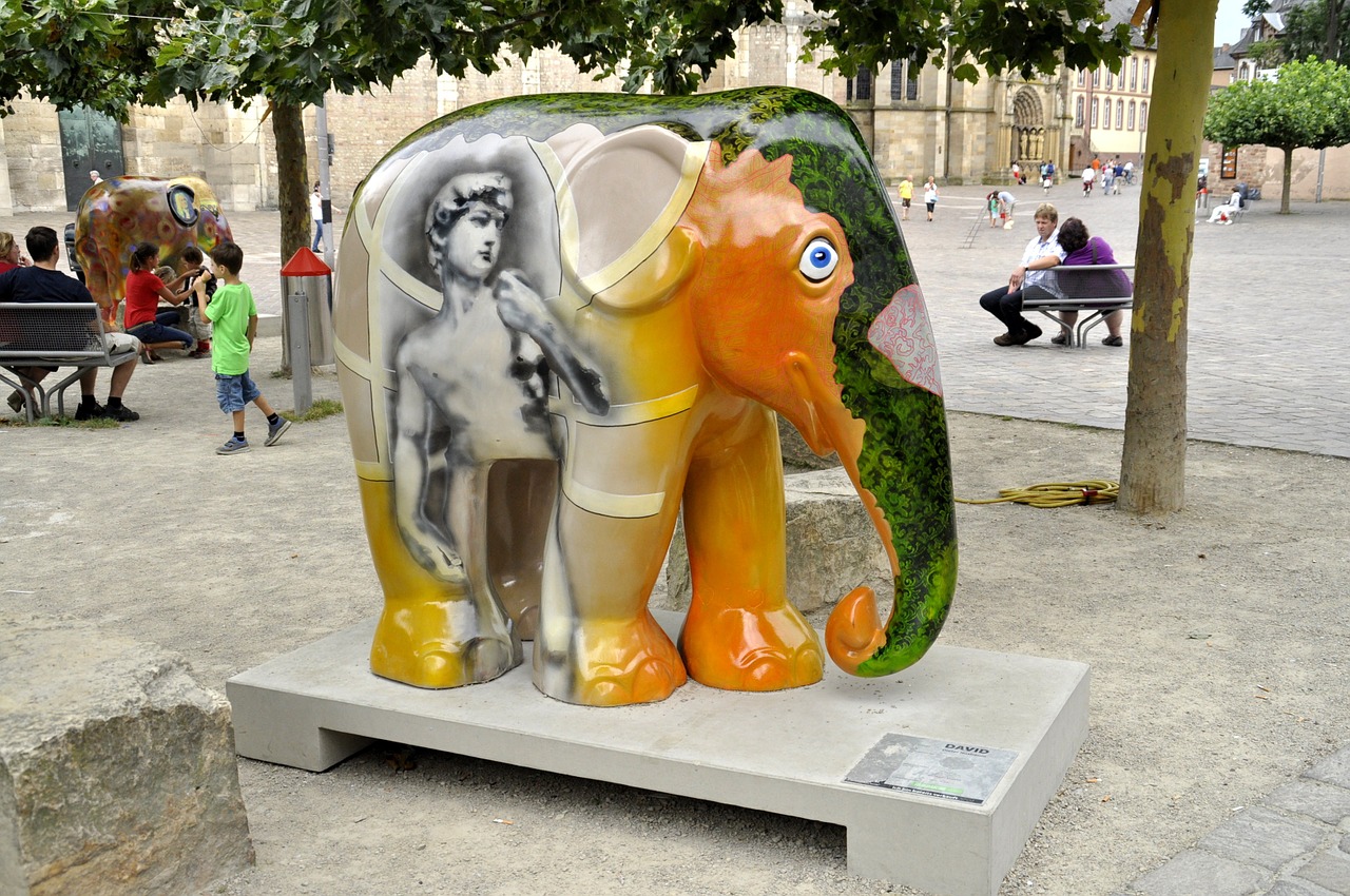 elephant the statue of art free photo