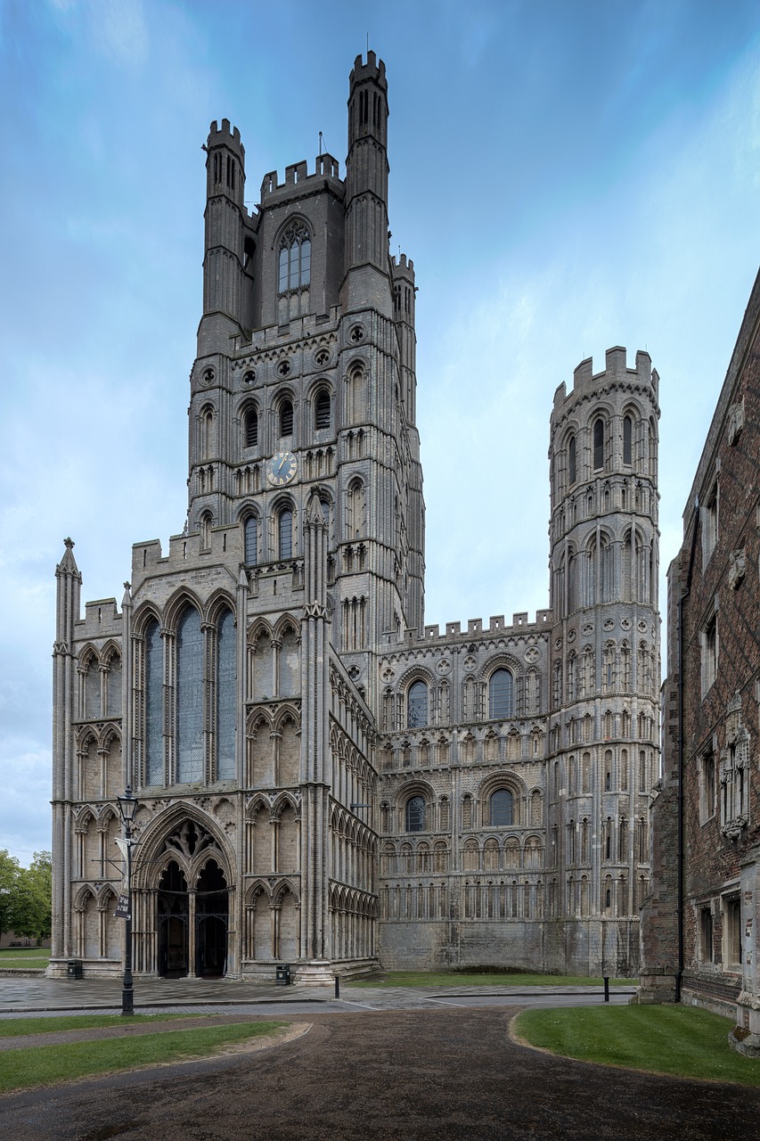 ely cathedral  ely  cathedral free photo