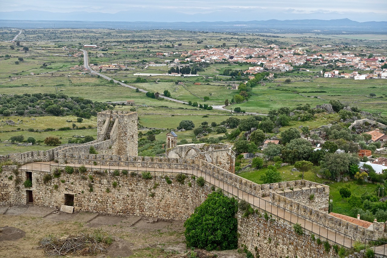 embattlement wall fortification free photo