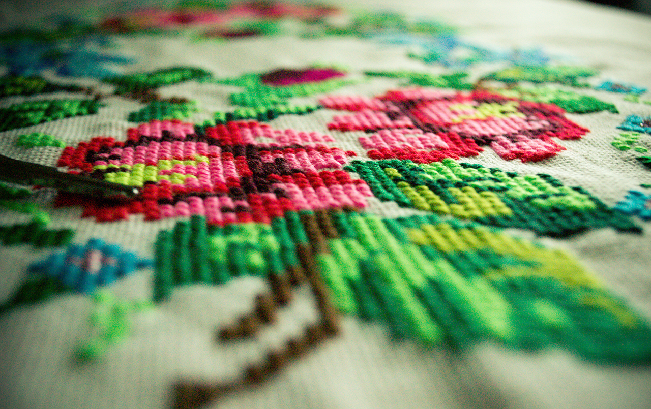 embroidery flowers handmade free photo