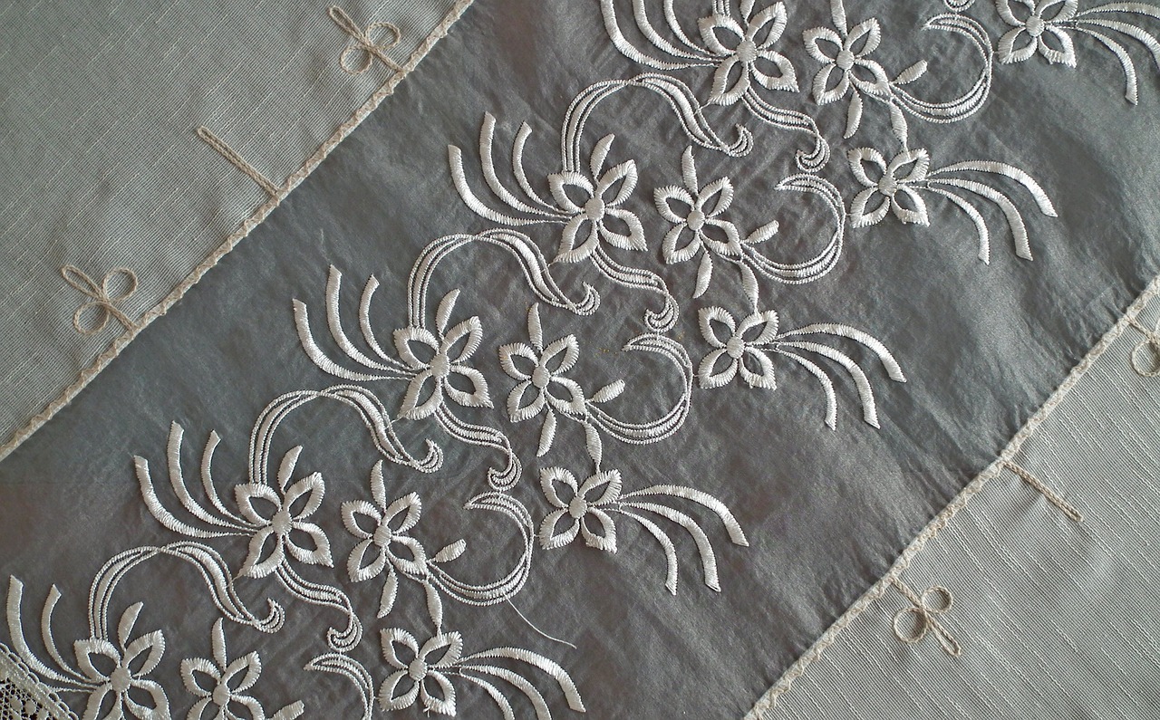 embroidery  handicraft  tablecloth free photo