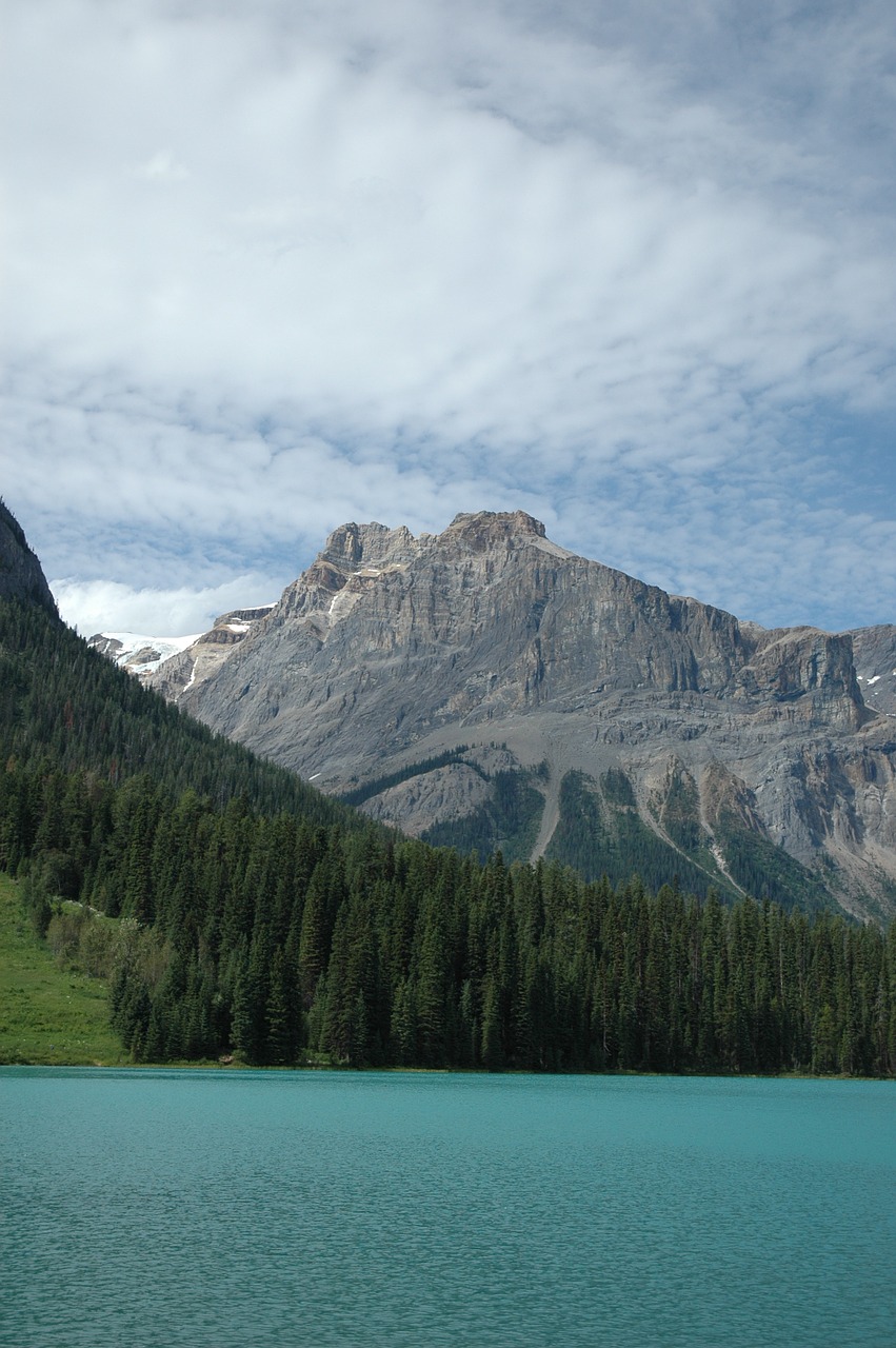 emerald lake rocky mountains canada free photo