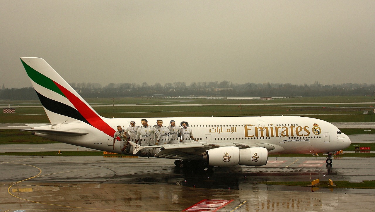 emirates a380 aircraft free photo