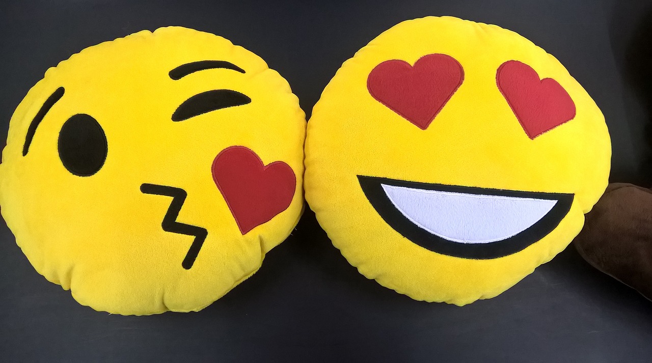 emoticon emoji smiley free photo