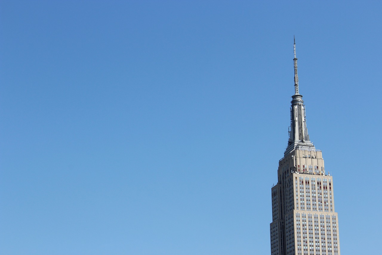 empire state building nyc sky free photo