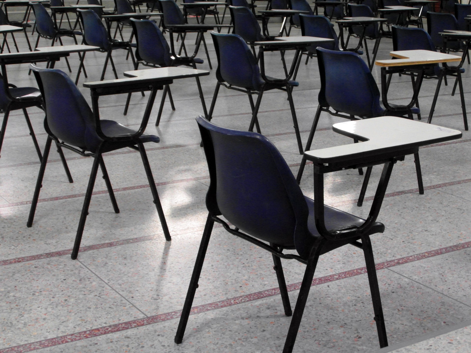 empty exam hall free photo