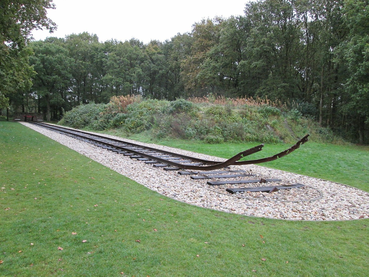 end point monument rails free photo