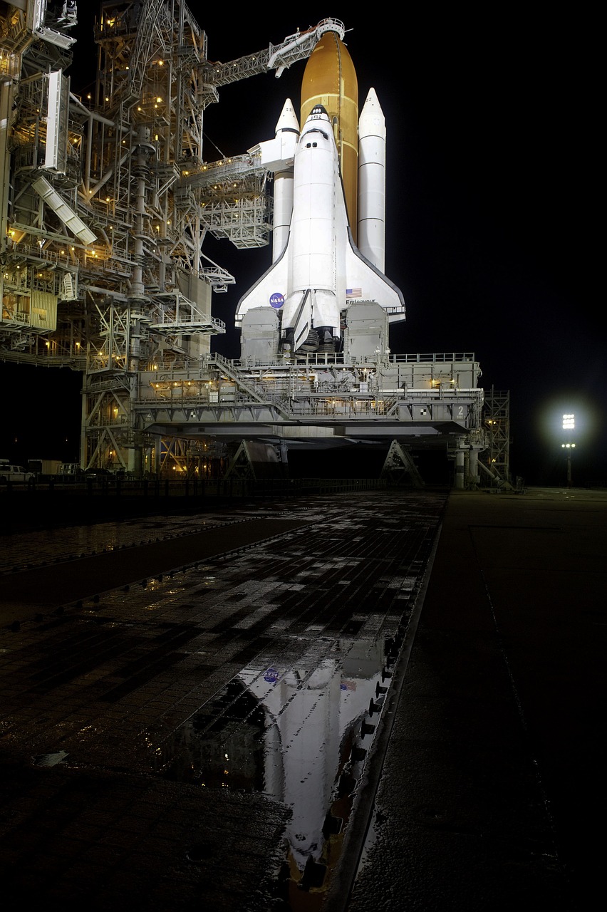 endeavor space shuttle rollout launch pad free photo