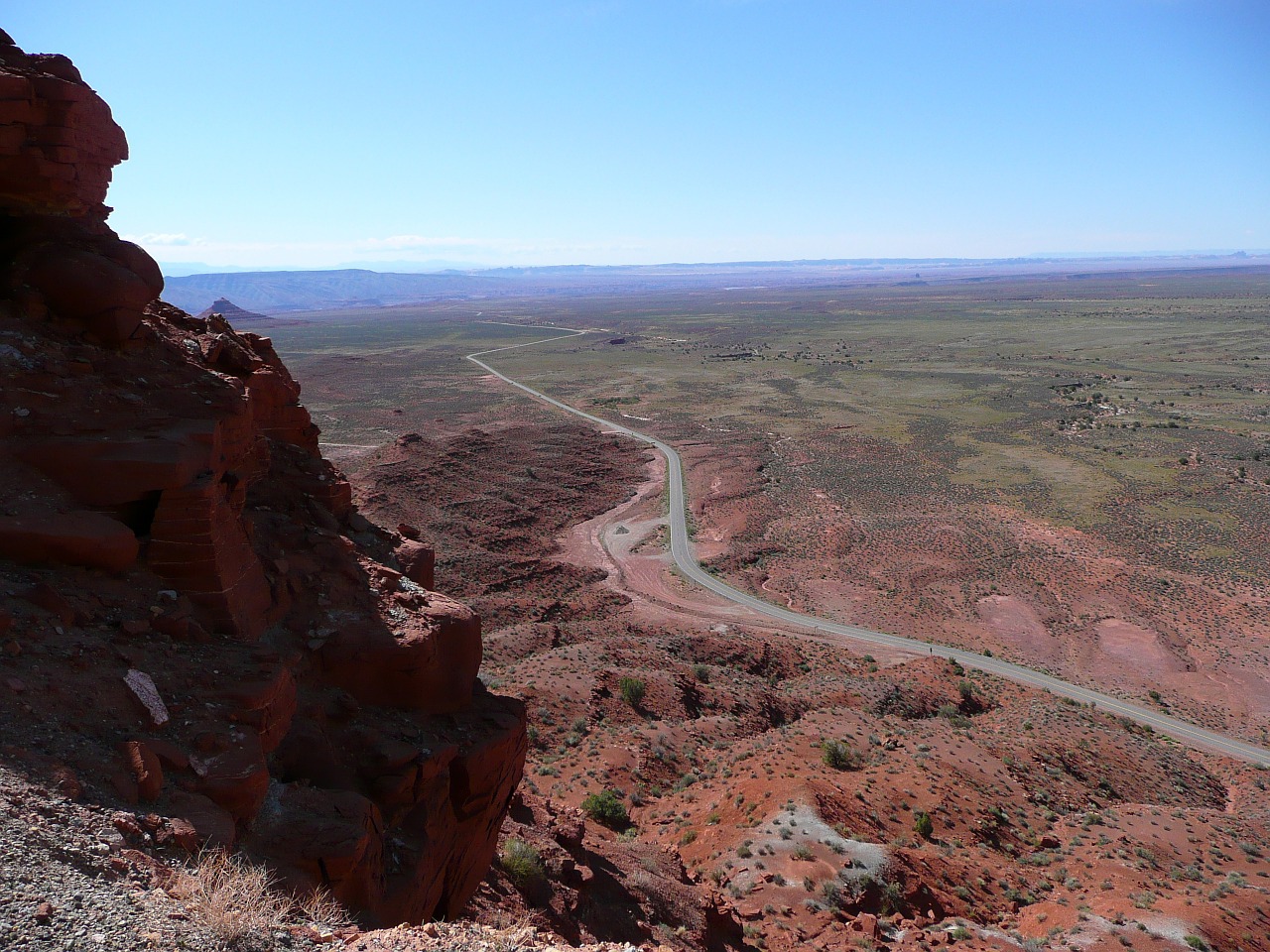 endless road desert free photo