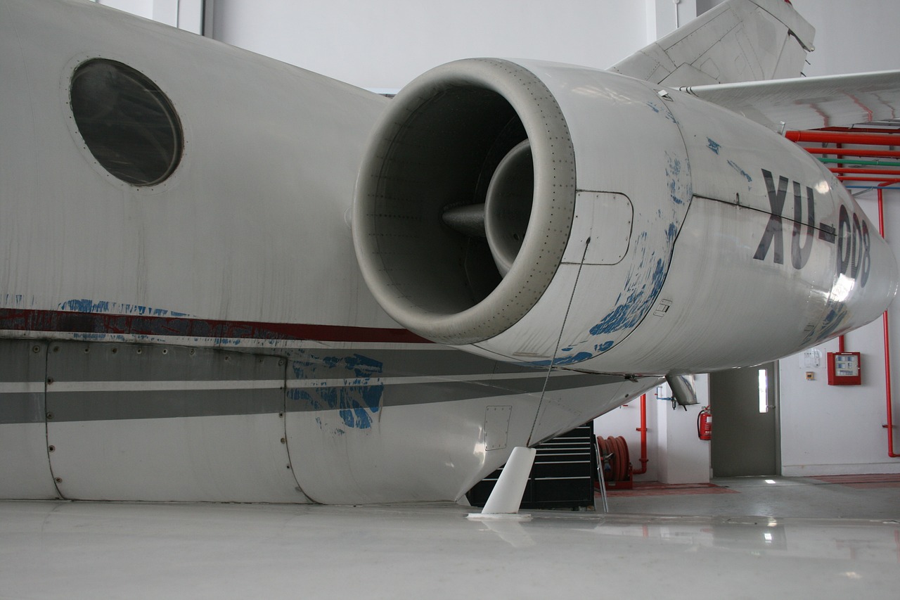 engine aircraft hangar free photo