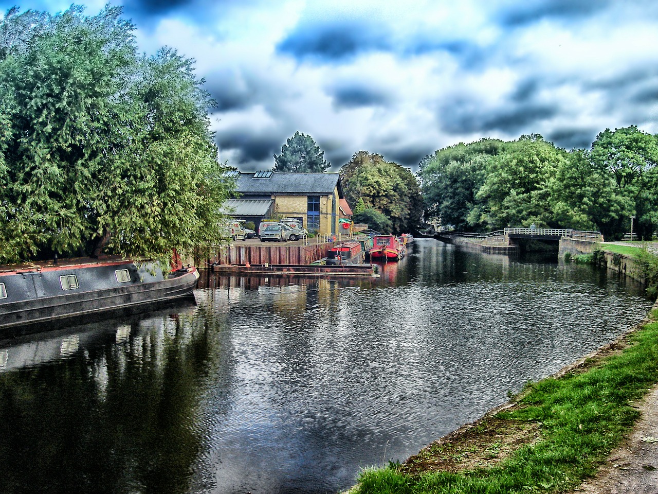 england canal houseboats free photo