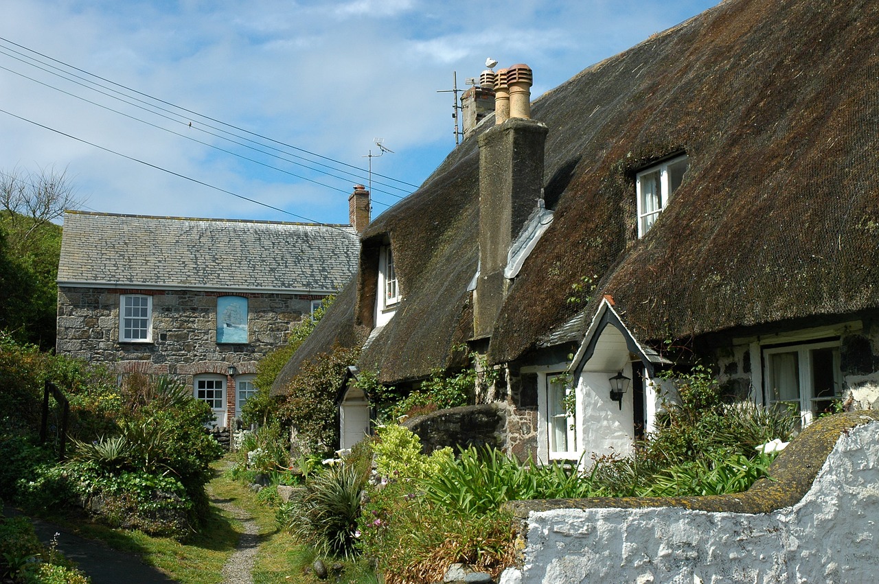 england cornwall thatched roof free photo