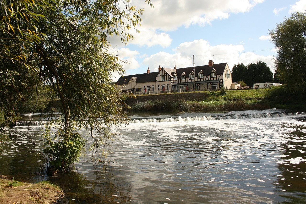 england pub historical free photo