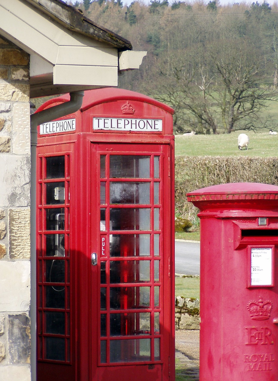 england rural phone booth free photo