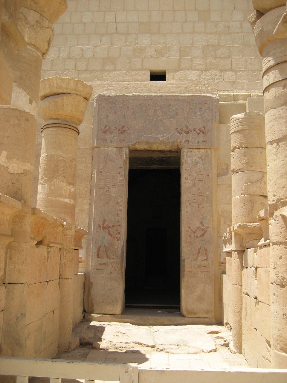 entrance egypt columns free photo