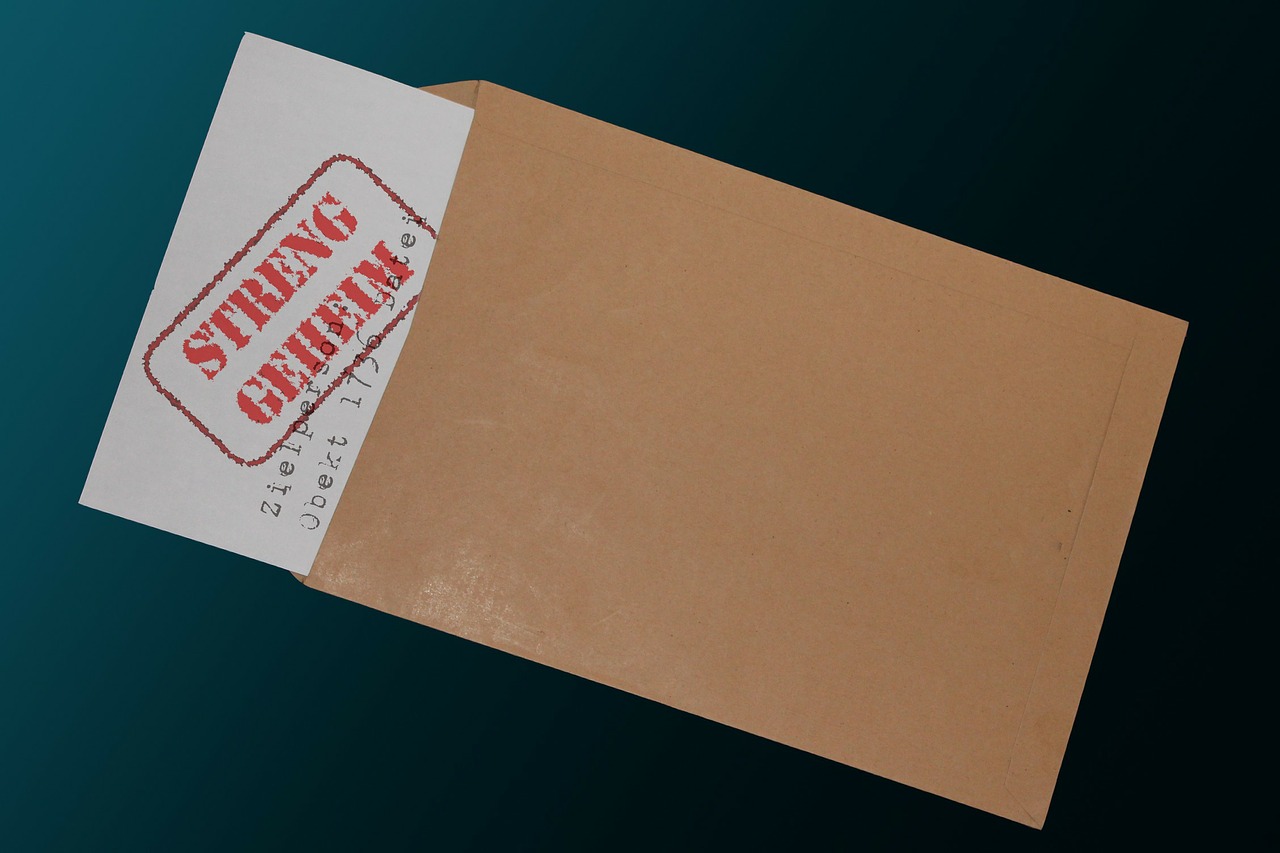 envelope confidential secret free photo