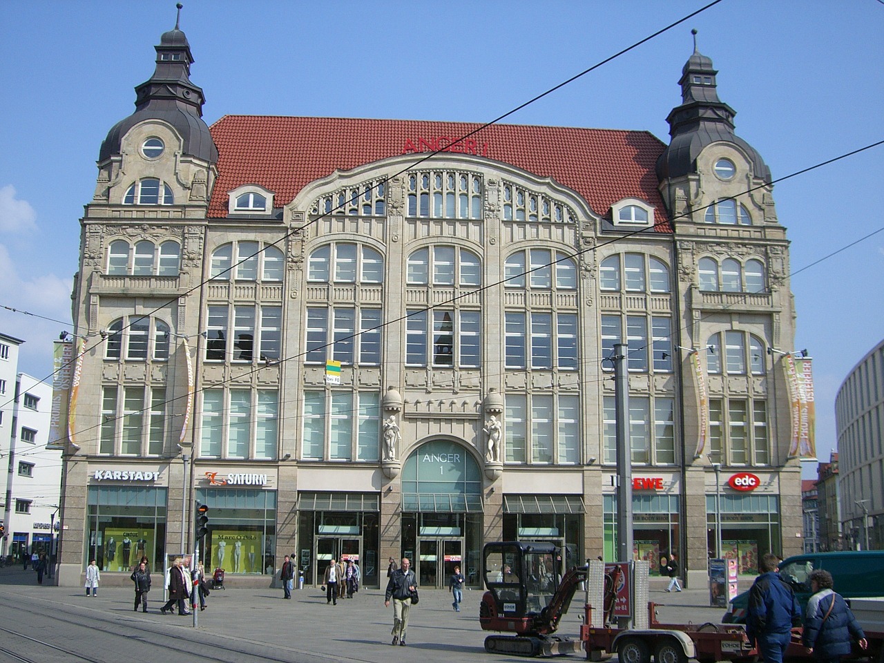 erfurt bahnhofplatz building free photo