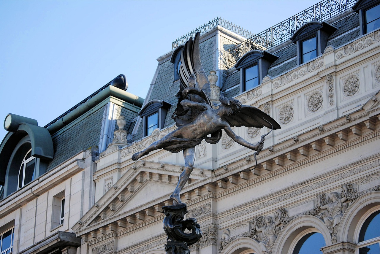 eros statue piccadilly circus free photo