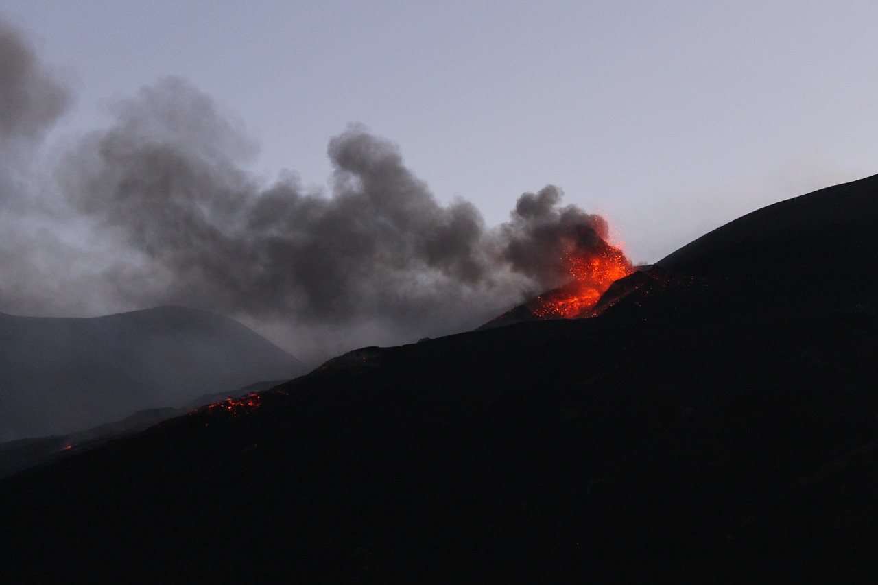 eruption etna explosion free photo