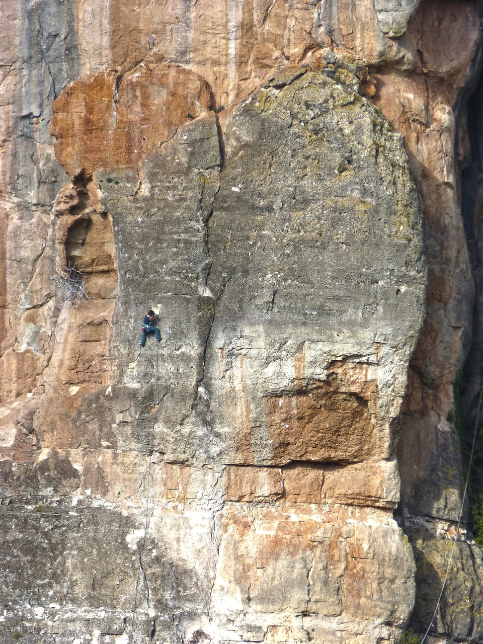 escalation climber rocks free photo