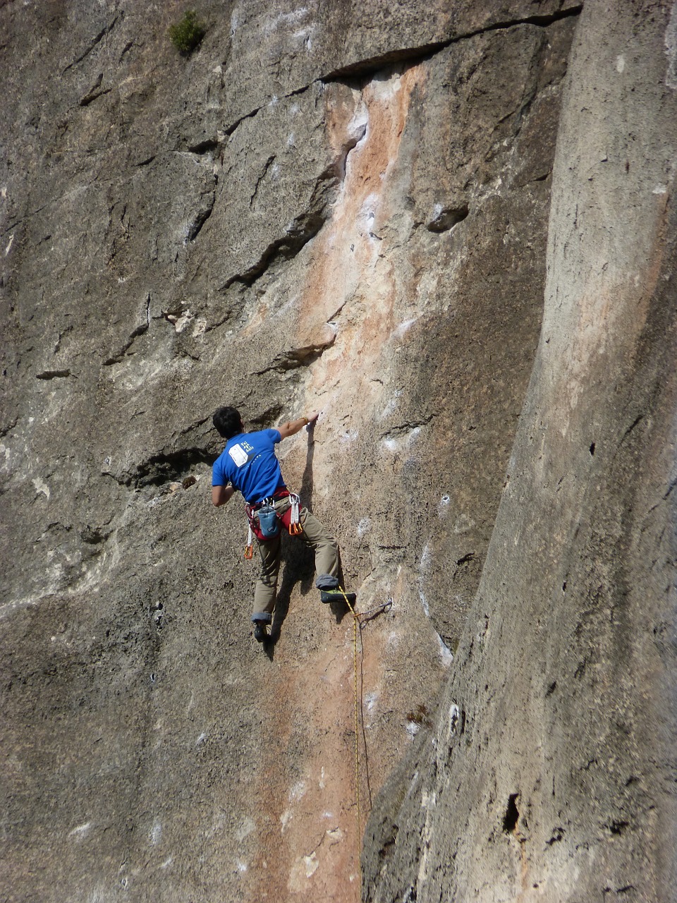 escalation climber rock wall free photo