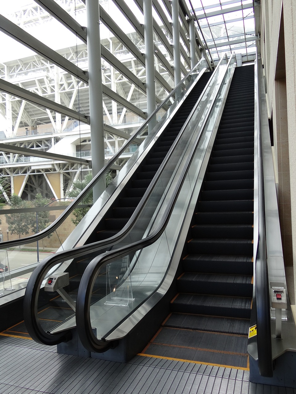 escalator up glass free photo