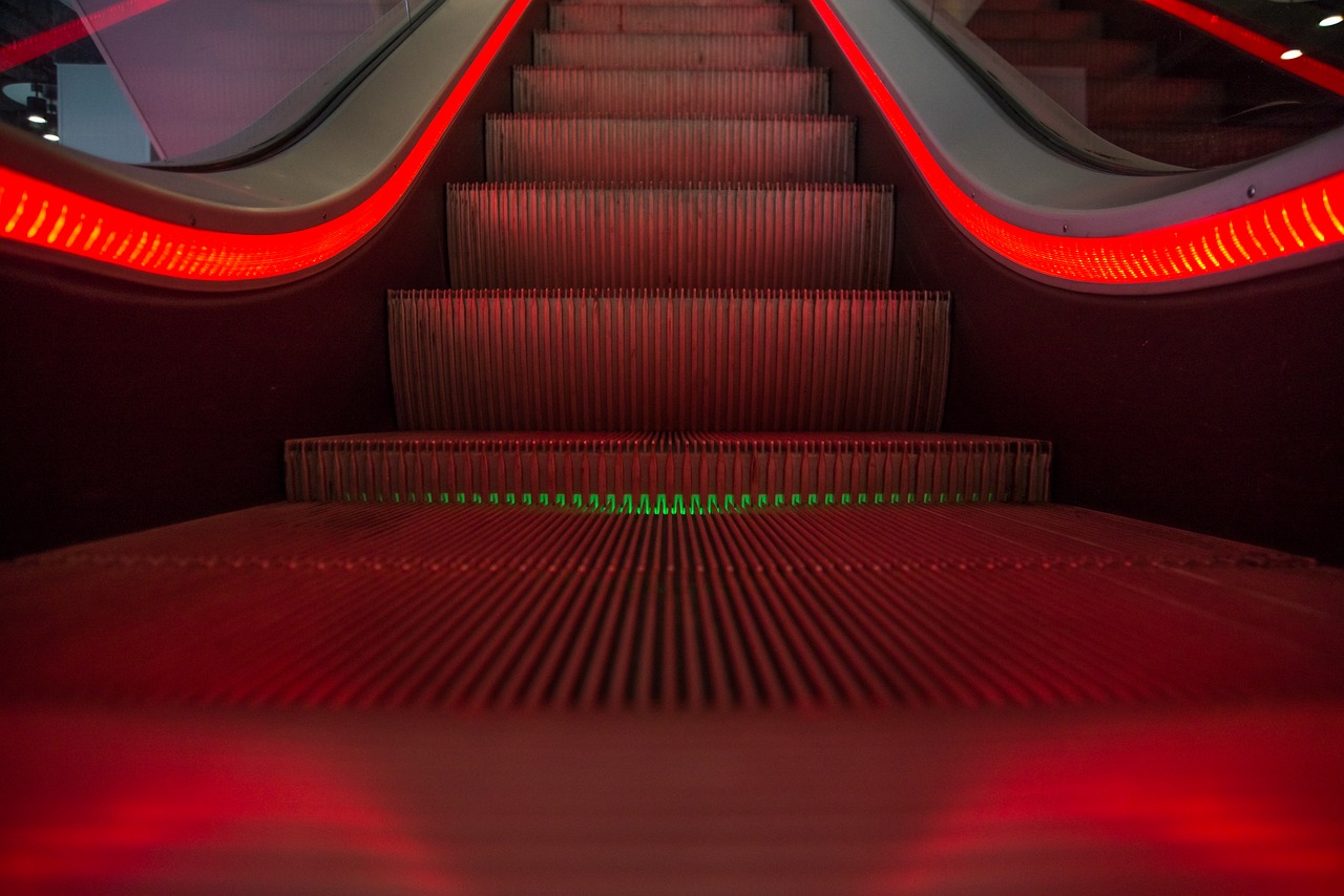 escalator red moving free photo