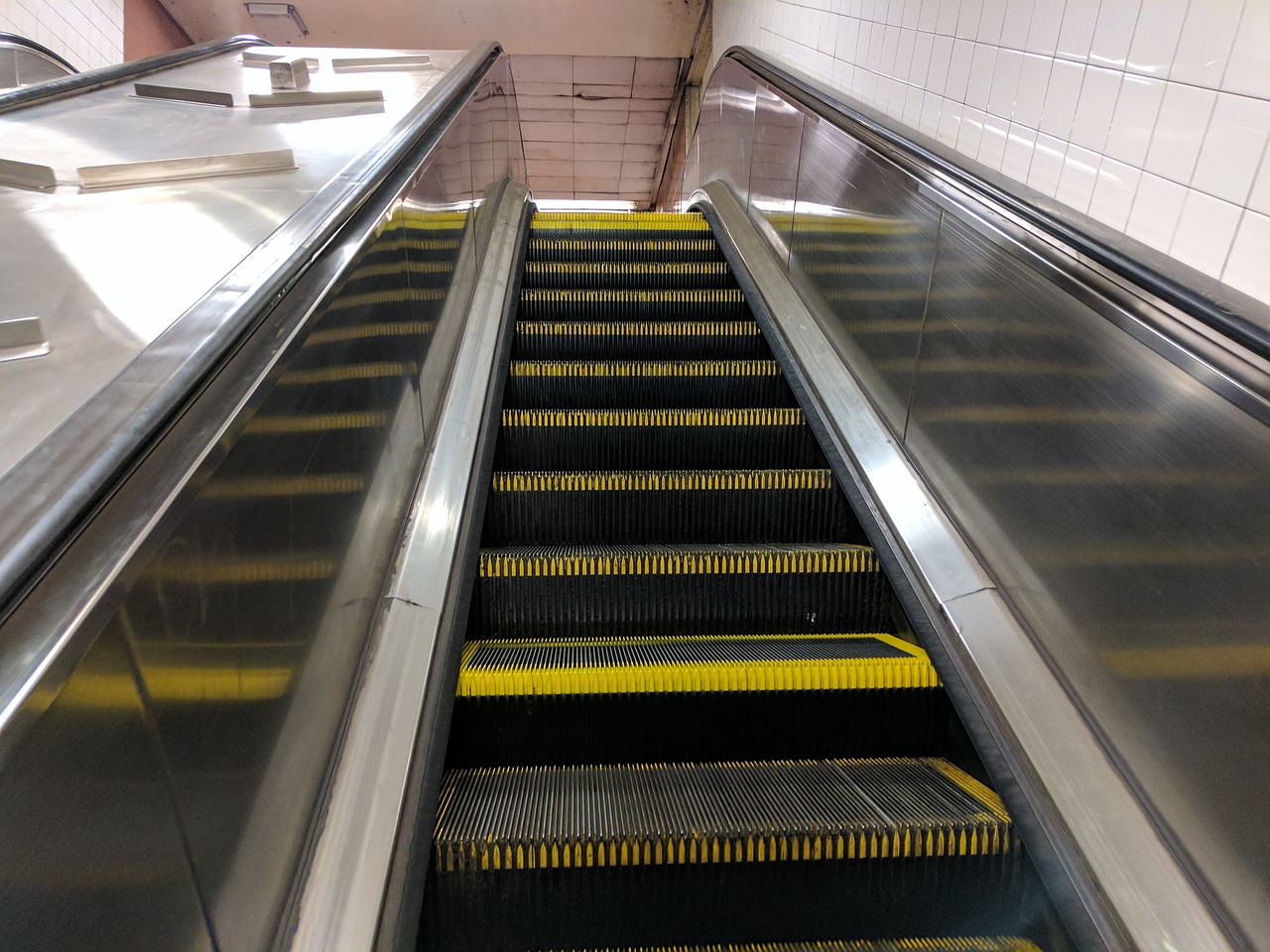 escalator nyc subway escalator urban free photo