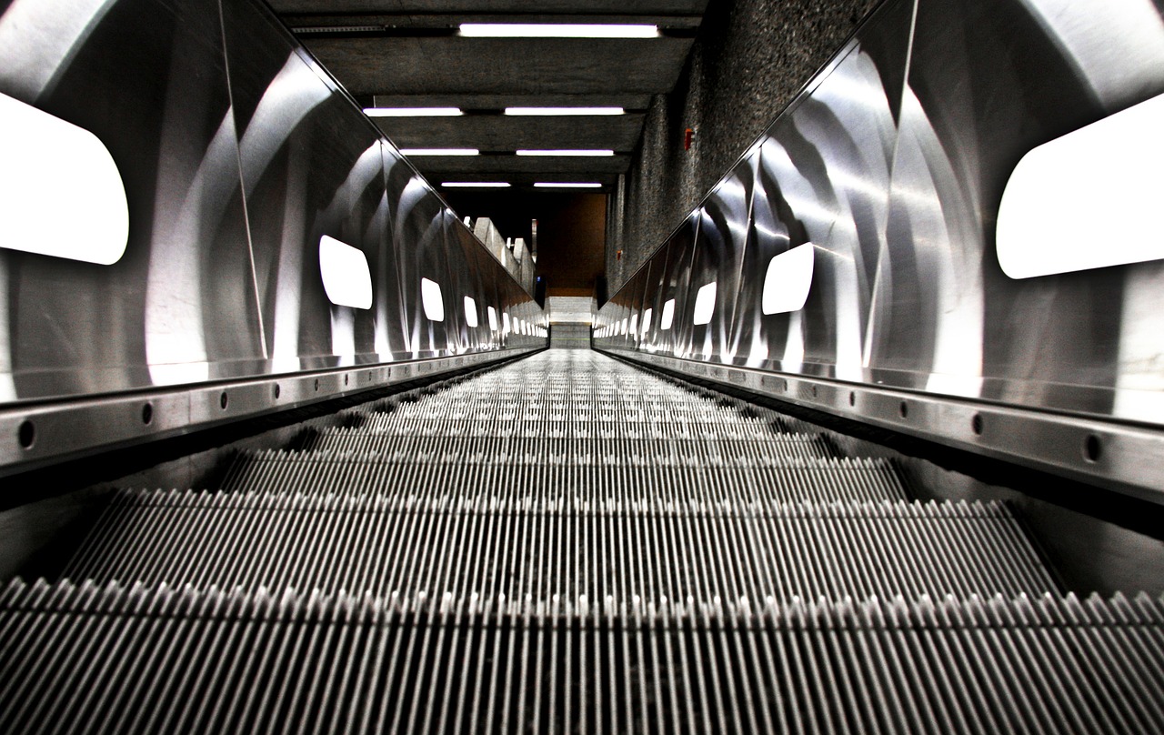 escalator stairs gradually free photo