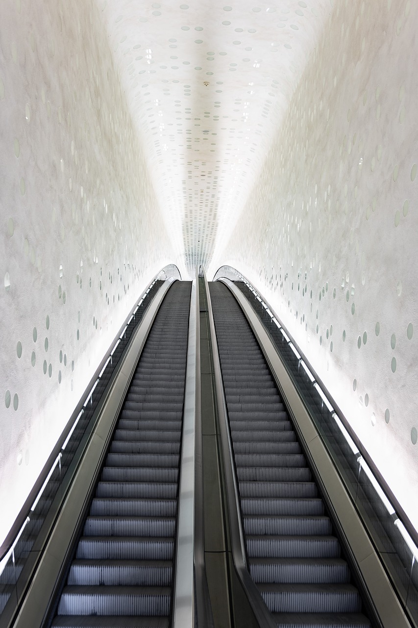 escalator  structure light  building free photo