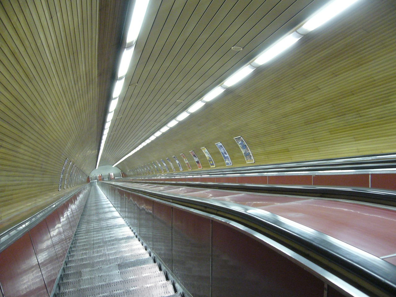escalator prague metro free photo