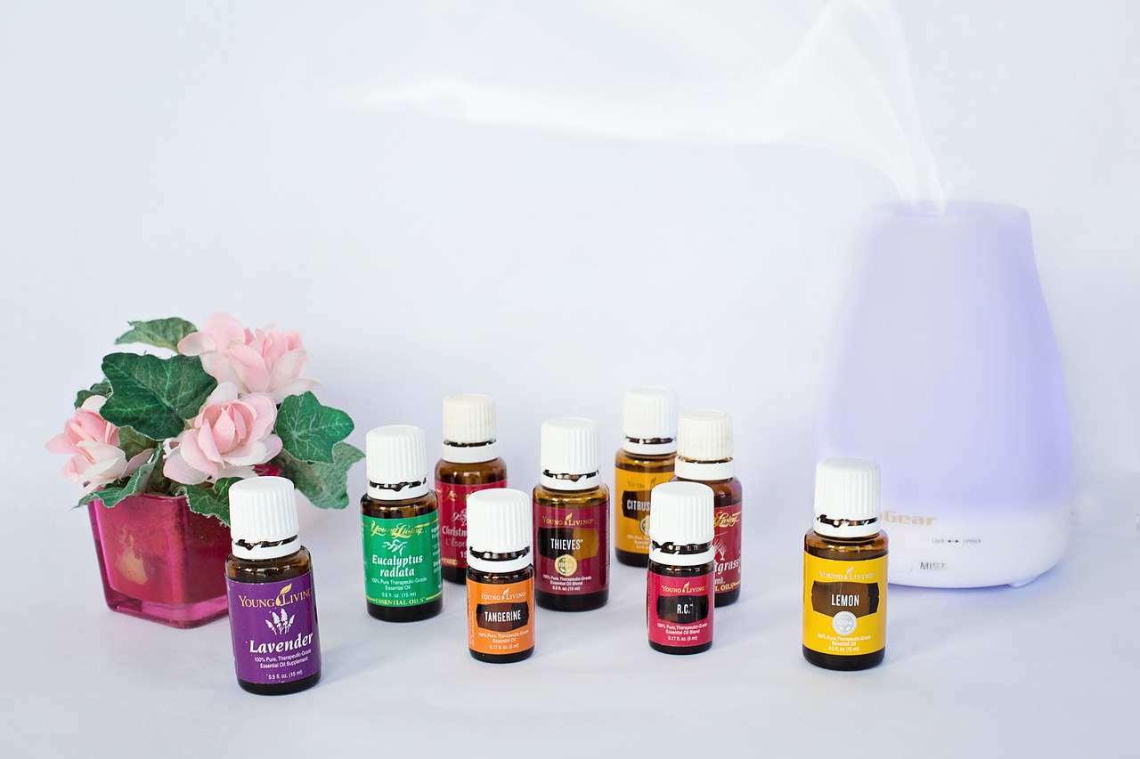 essential oils diffuser aromatherapy free photo