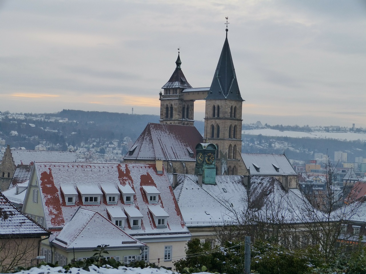 esslingen church roofs free photo