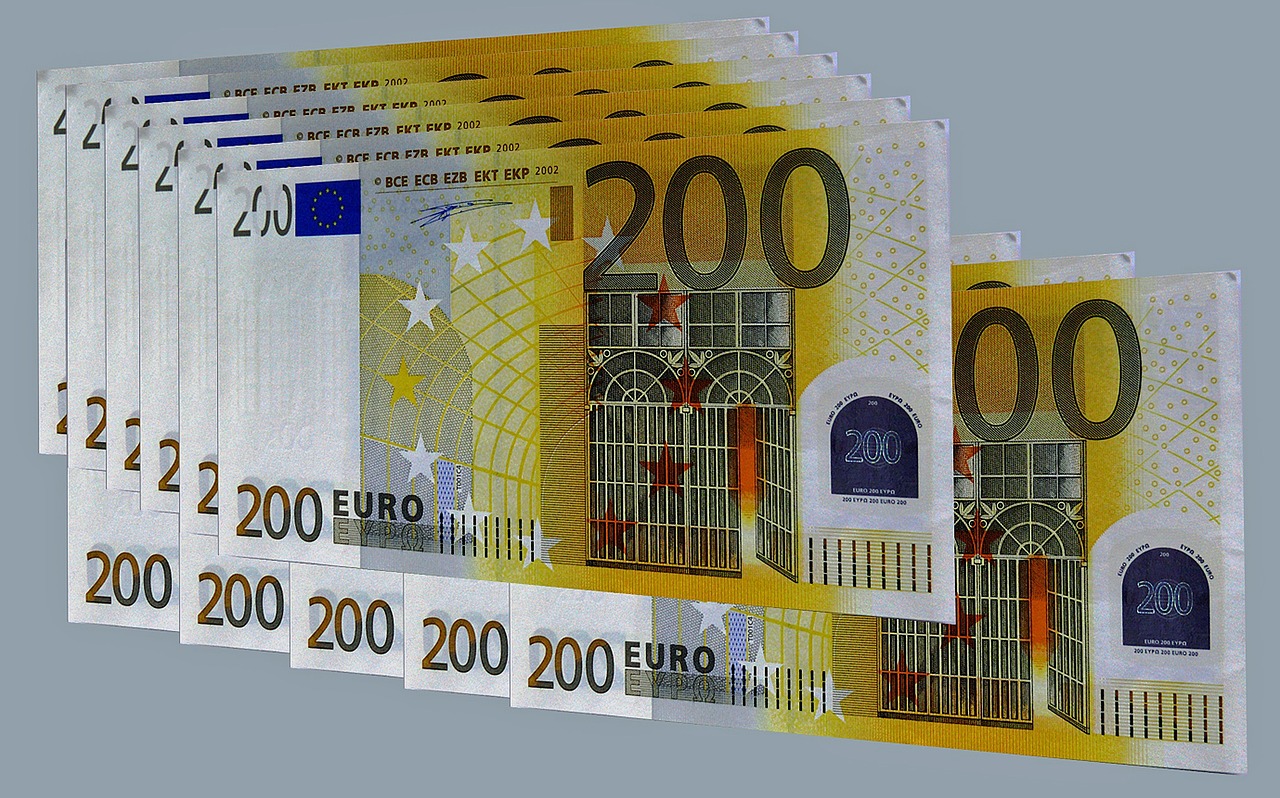 euro euro bills europe free photo