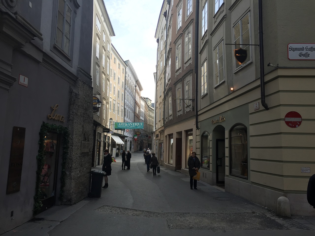 europe street narrow street free photo