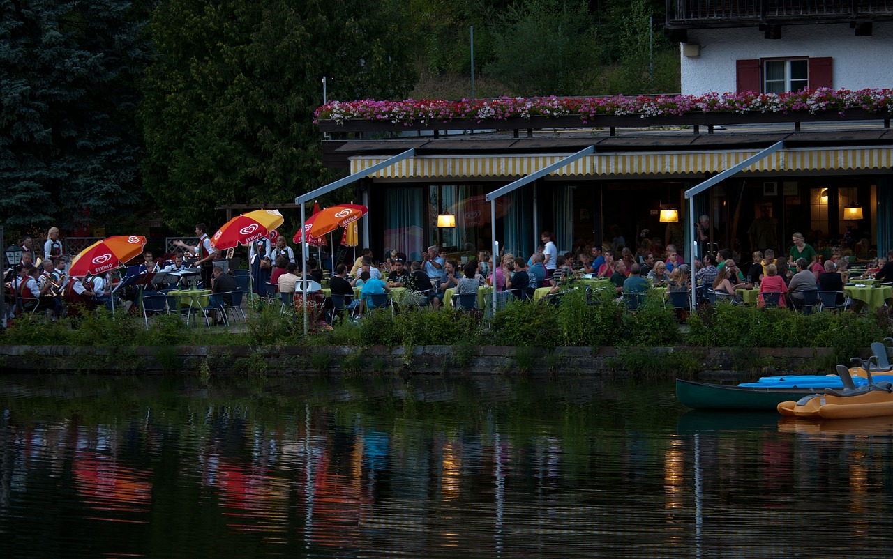 evening lakeside cafe free photo