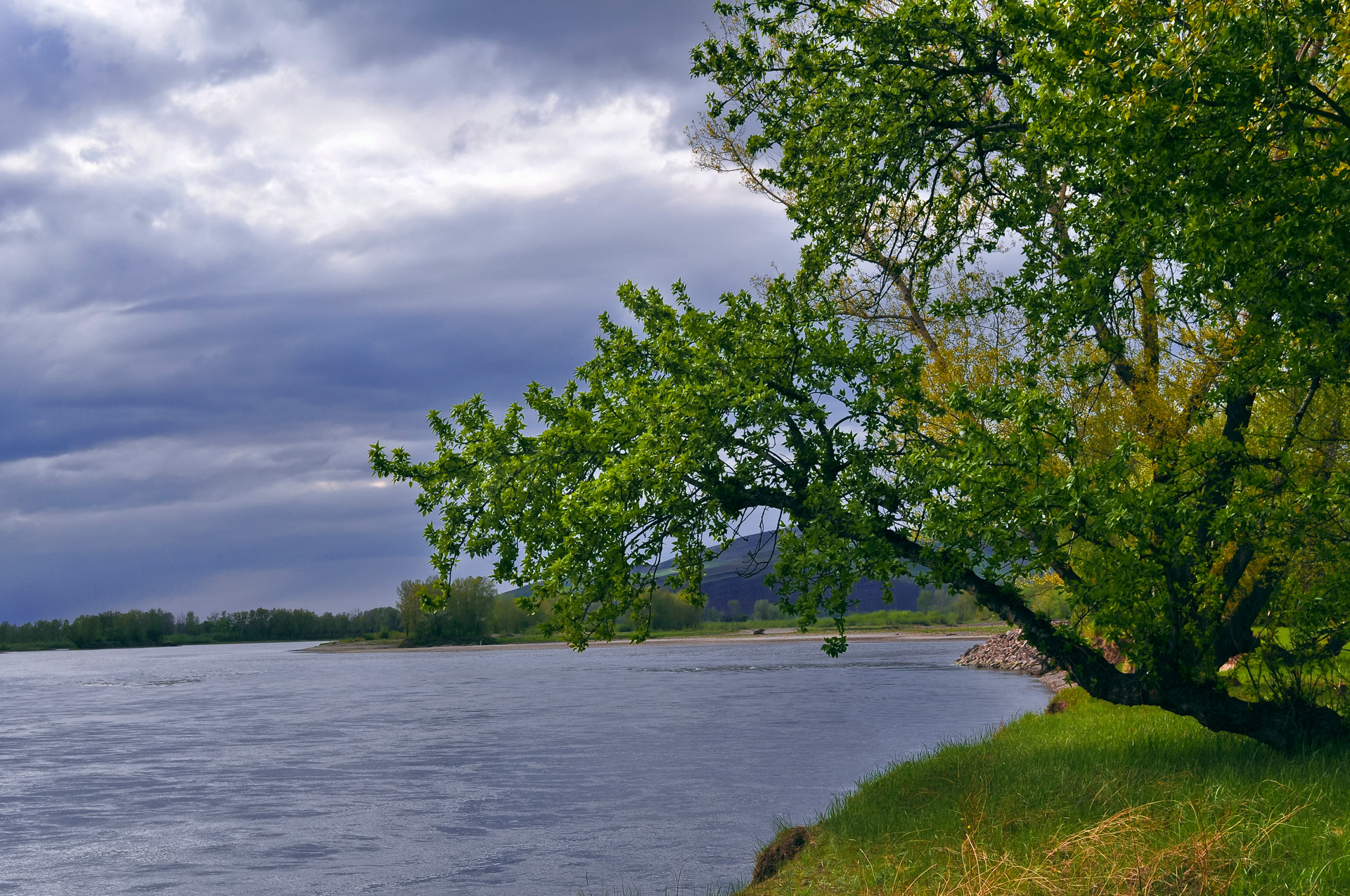 river landscape storm free photo