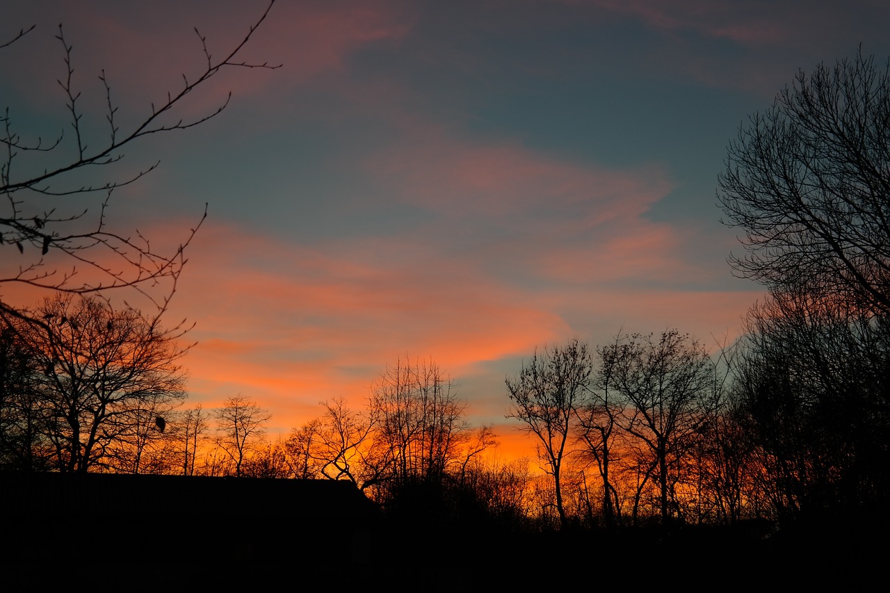 evening sky sunset fiery free photo