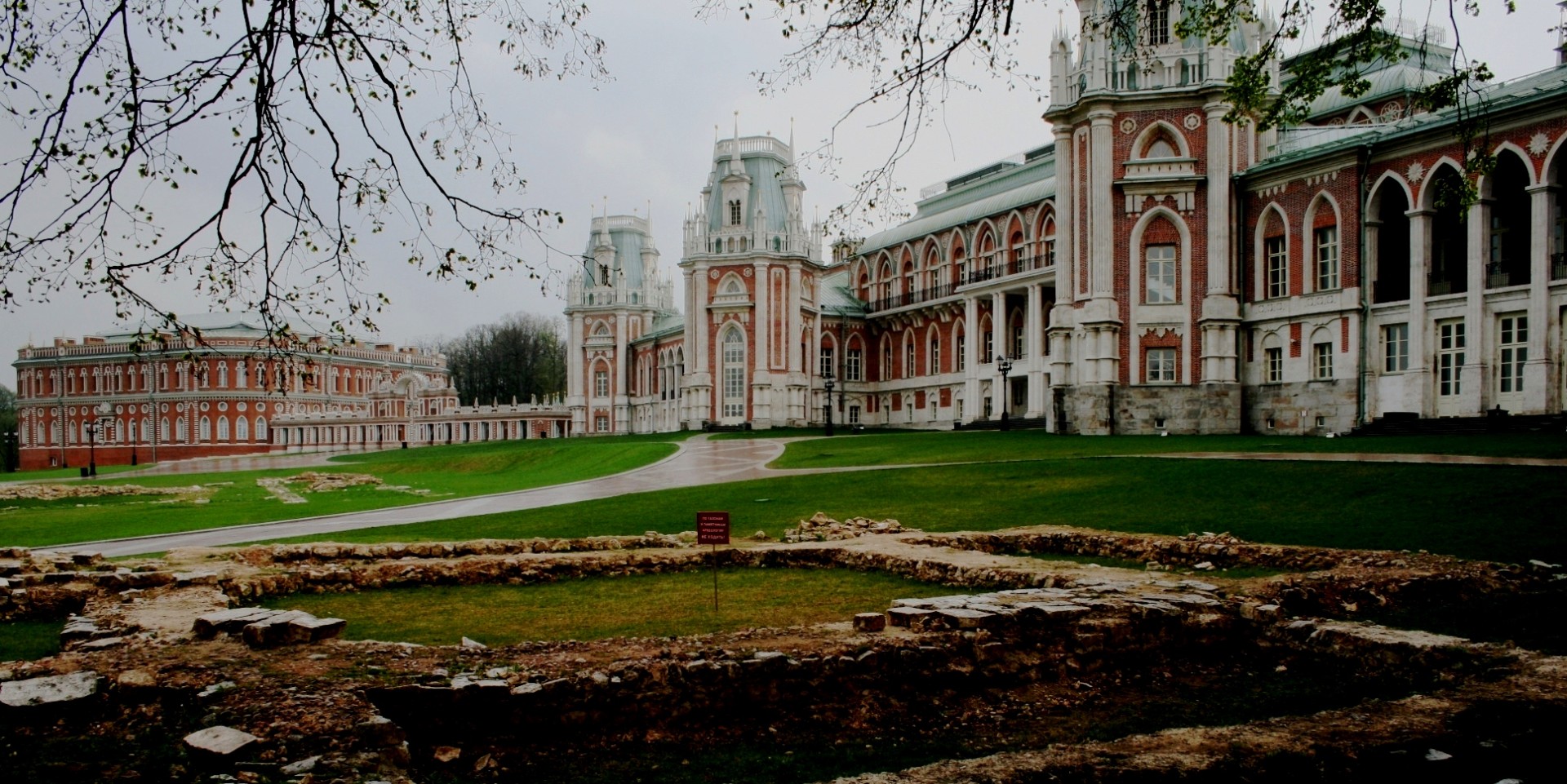 palace catherine great gothic free photo