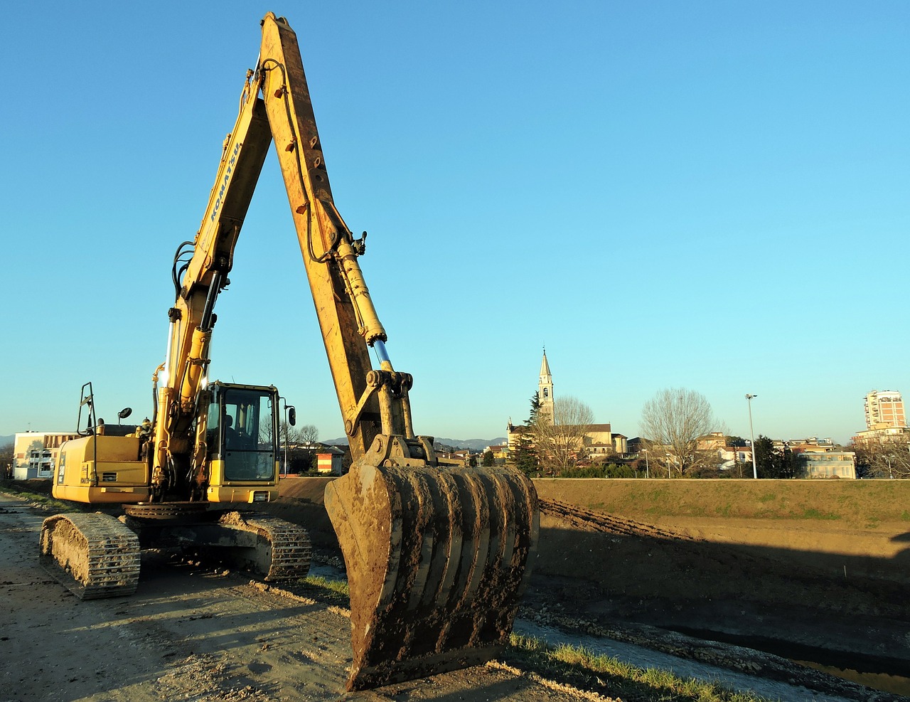 excavator machinery road free photo