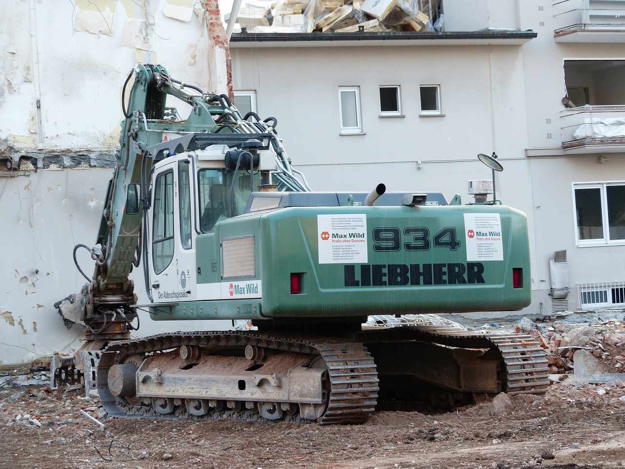 excavators site vehicle free photo