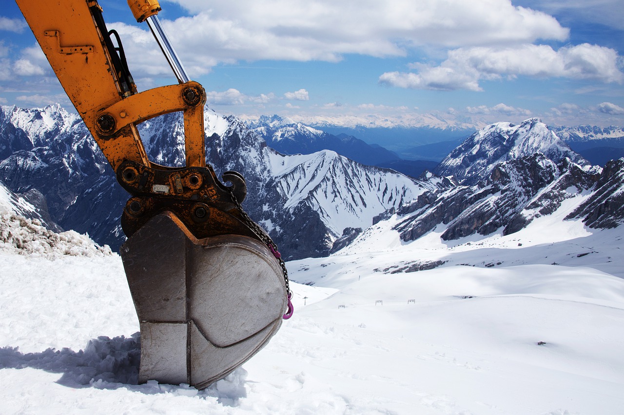 excavators  backhoe bucket  snow free photo