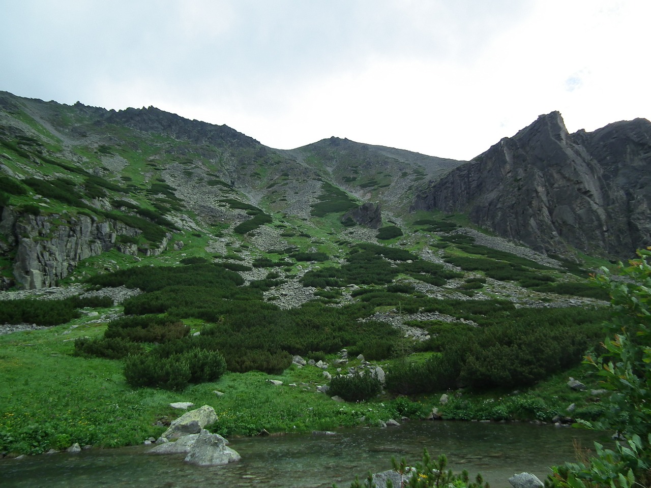 excursion tatra mountains rocks free photo