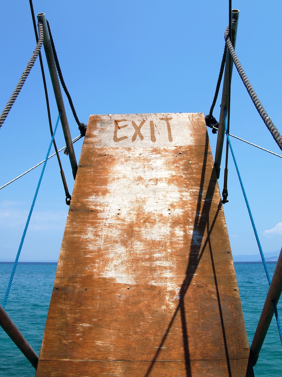 exit boat sea free photo