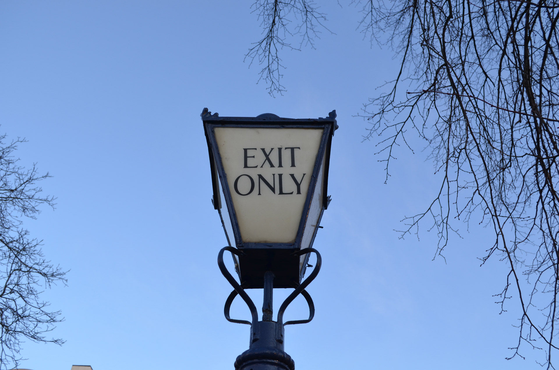exit only lamp free photo