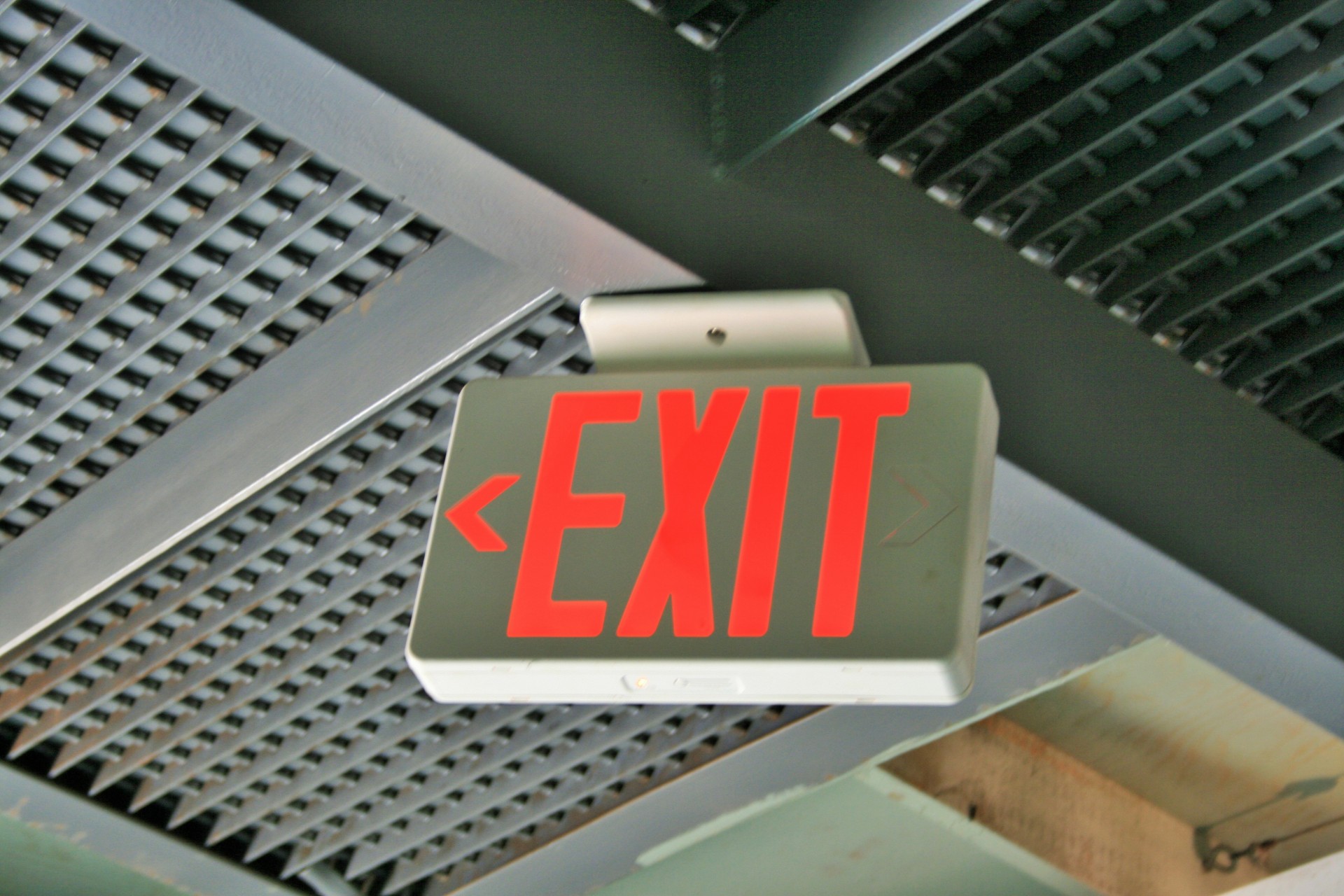 sign exit light free photo