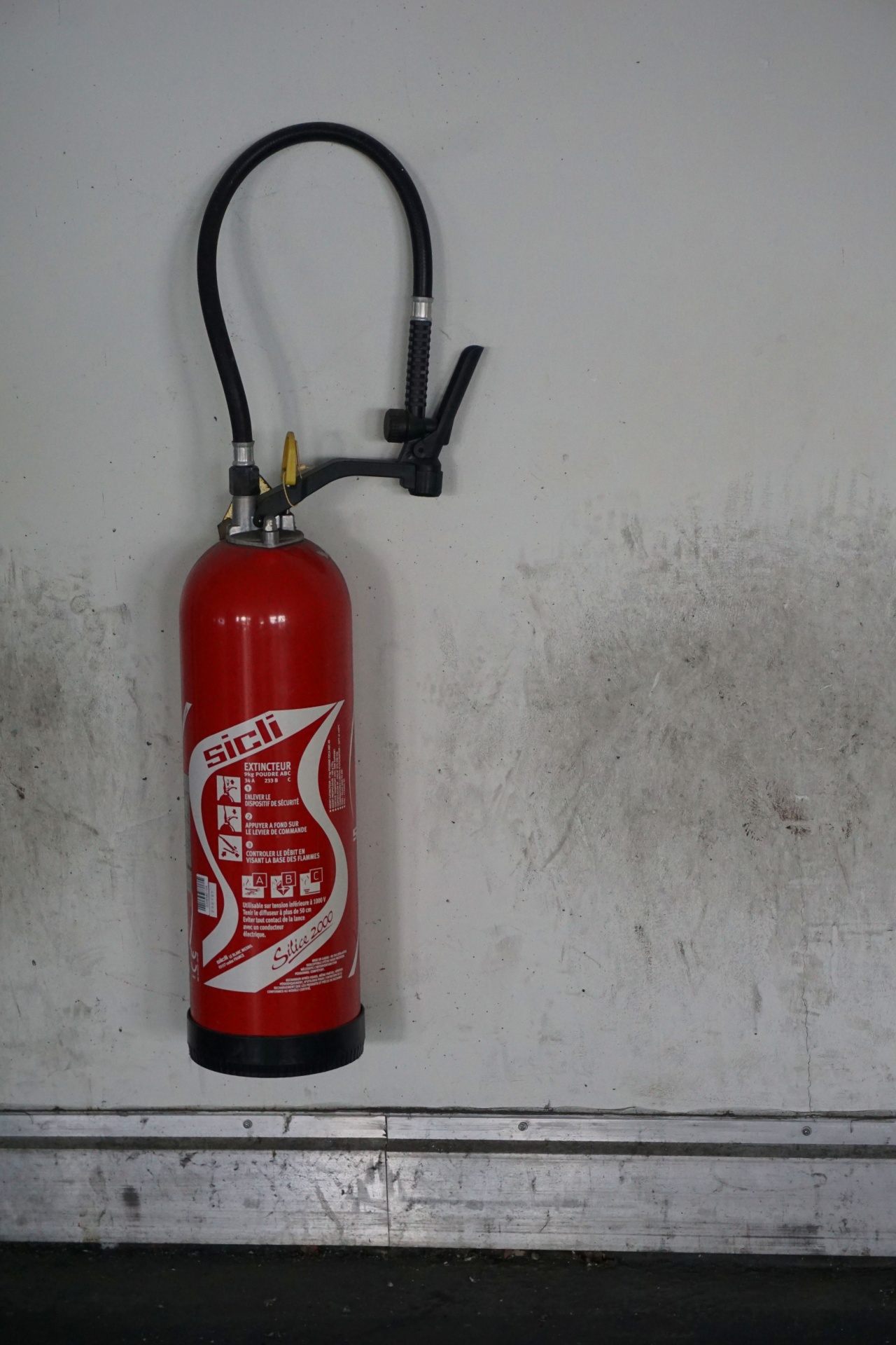 extinguisher fire red free photo