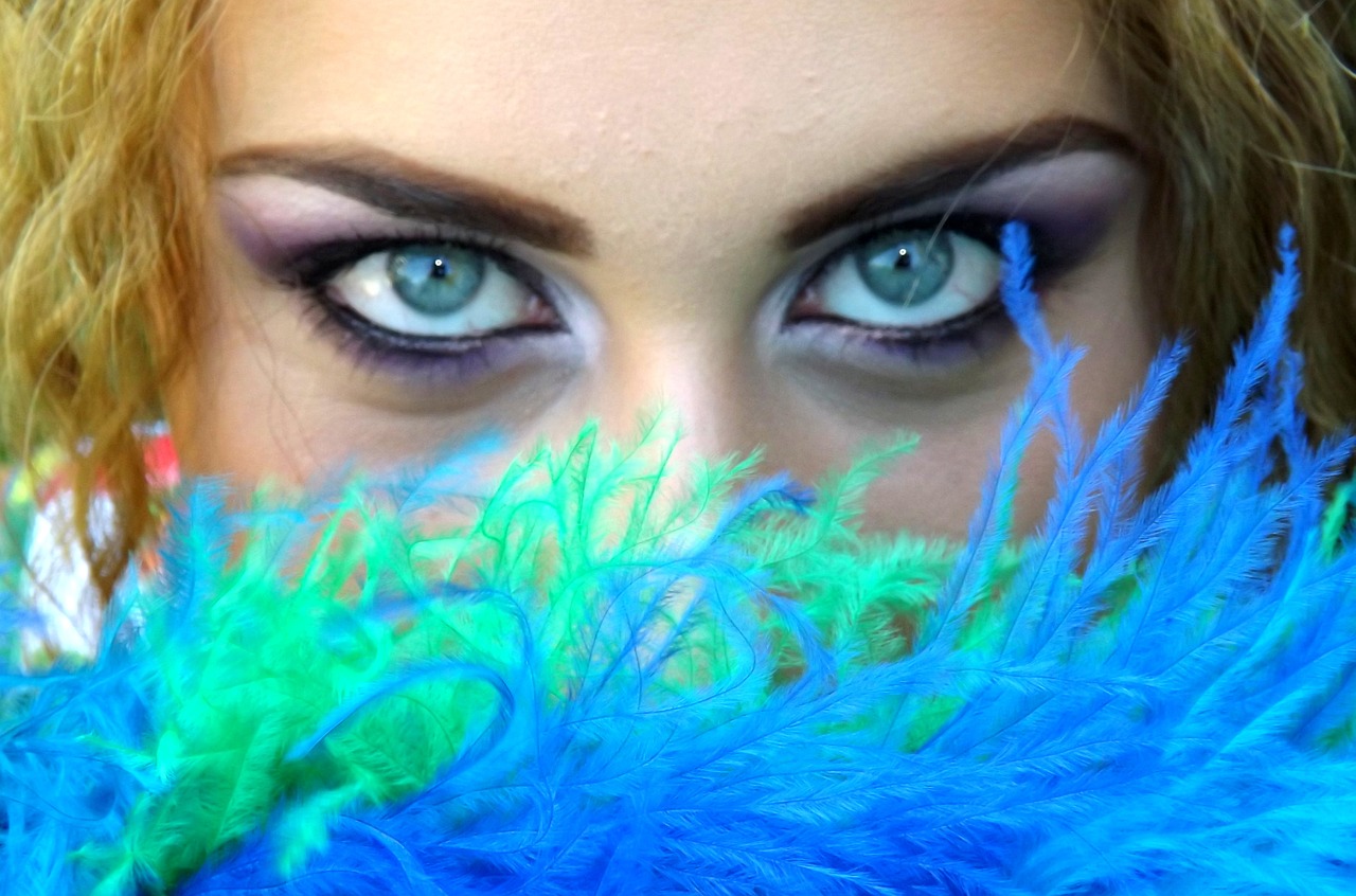 eye blue green free photo