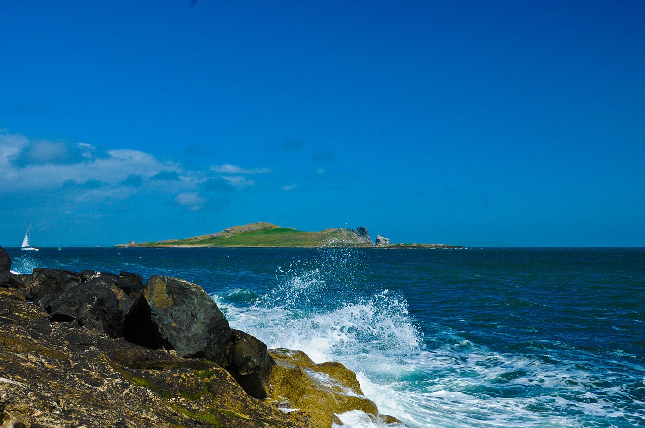 eye from dublin coast sea free photo