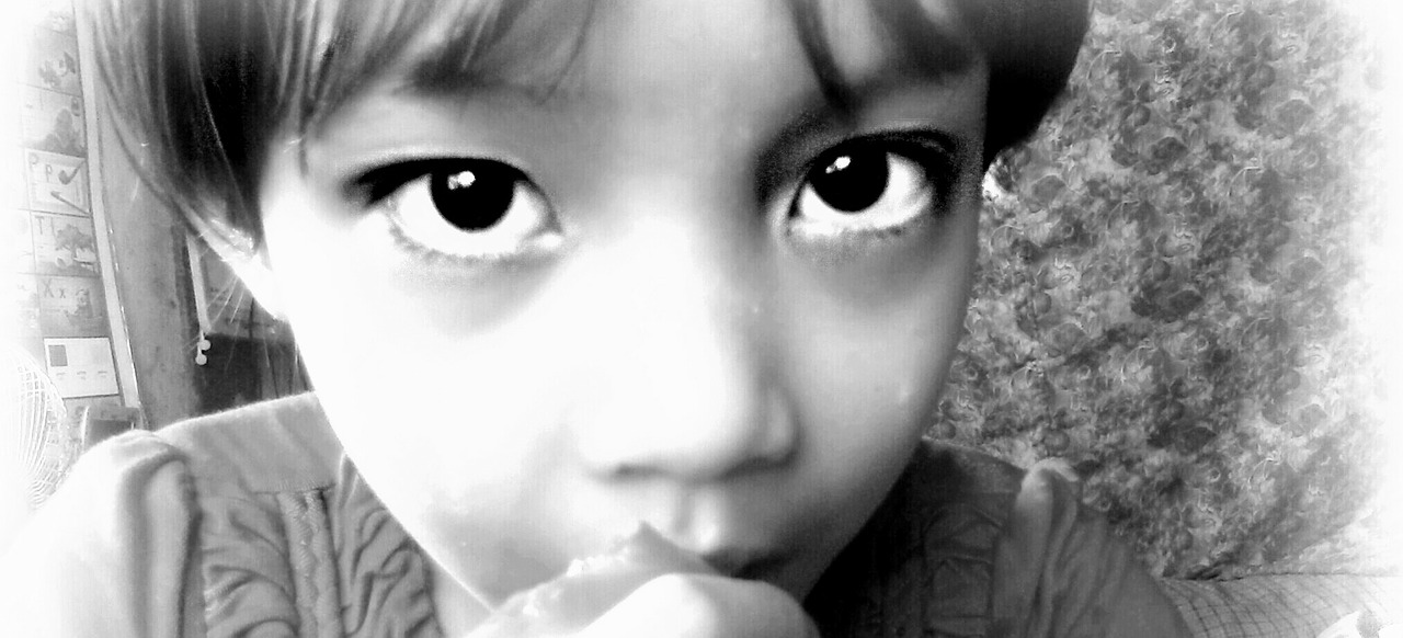 eyes kid child free photo